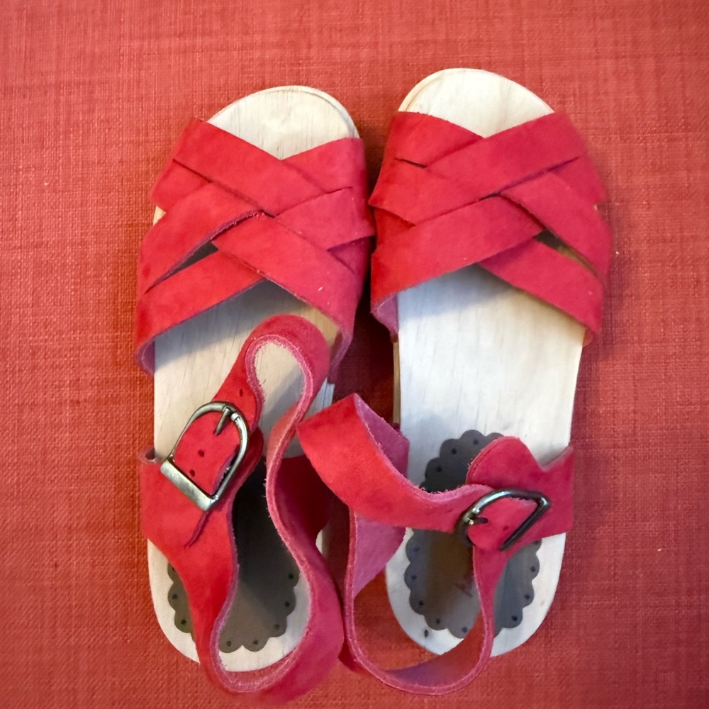 Hanna Andersson Red Suede Kids Sandals NEW